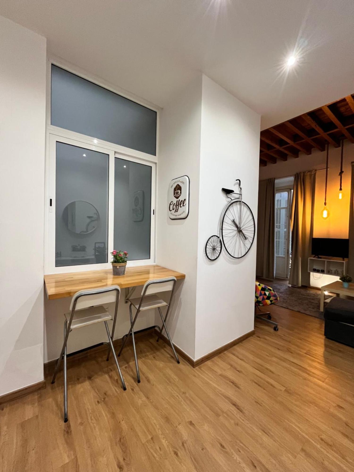 Larios Deluxe Studio Malaga Bagian luar foto